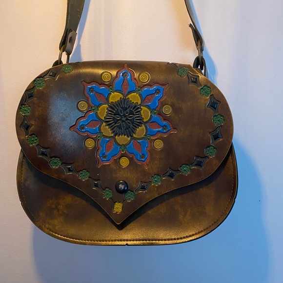 Vintage bag 2/$15 - Picture 2 of 3